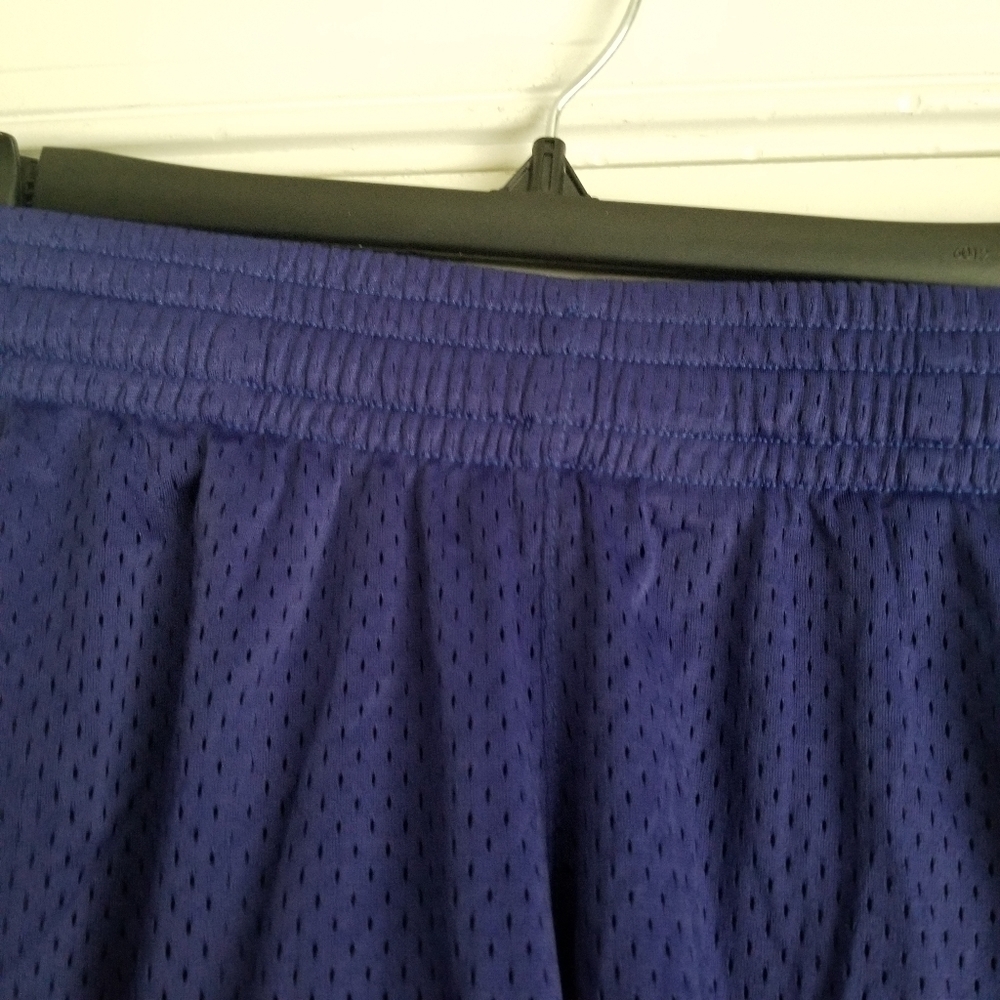 Under Armour Boy's Heatgear Shorts - Picture 5 of 13